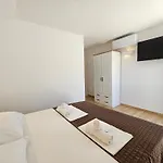 Casa de hóspedes Balota 3*