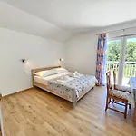 Casa de hóspedes Balota 3*