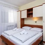 Casa de hóspedes Balota 3*