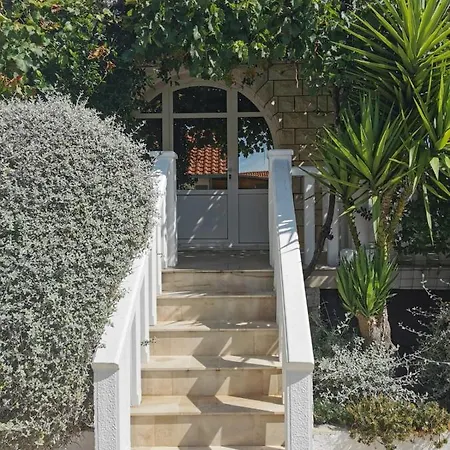 Balota Πανσιόν