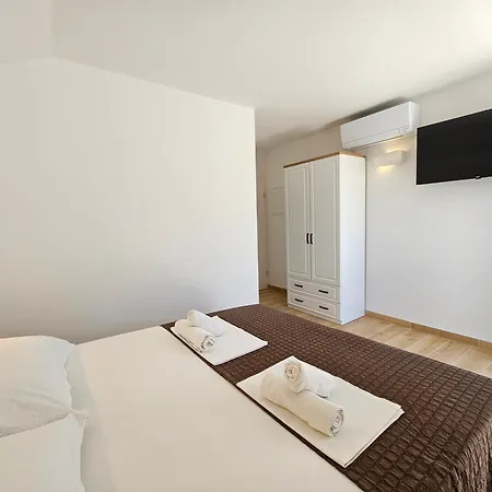 Πανσιόν Balota 3*