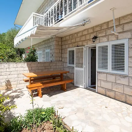 Πανσιόν Balota 3*