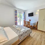 Guest house Balota Kuciste